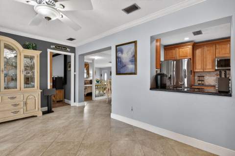 7306 NW 94th Way, Tamarac FL - photo 14 of 50