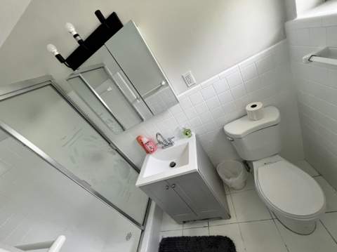 2217 NW 4th Avenue, Wilton Manors FL - photo 9 of 15