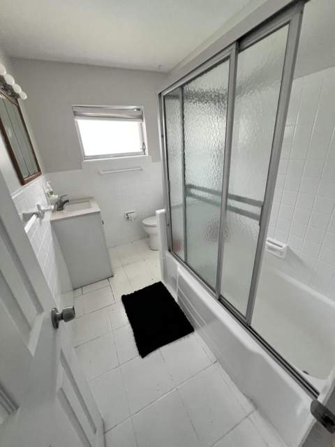 2217 NW 4th Avenue, Wilton Manors FL - photo 8 of 15