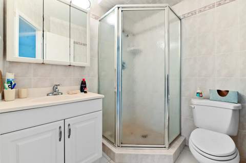 3506 NW 49th Avenue #603, Lauderdale Lakes FL - photo 10 of 25
