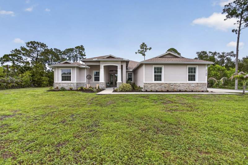 4 bedroom Single Family Residence at 17145 Hamlin Boulevard, The Acreage, Loxahatchee — photo 2