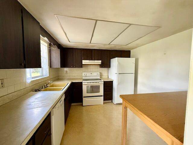 3 bedroom Single Family Residence at 717 SE Alamanda Circle, East Lake Charlotte Estates, Stuart — photo 5