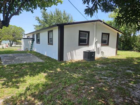 1605 W 10th Street, Riviera Beach FL - photo 21 of 53