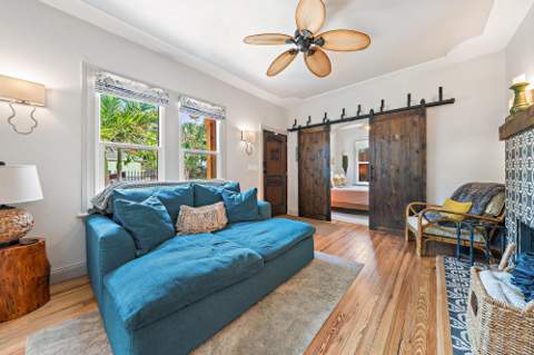 823 Selkirk Street, West Palm Beach FL - photo 13 of 35