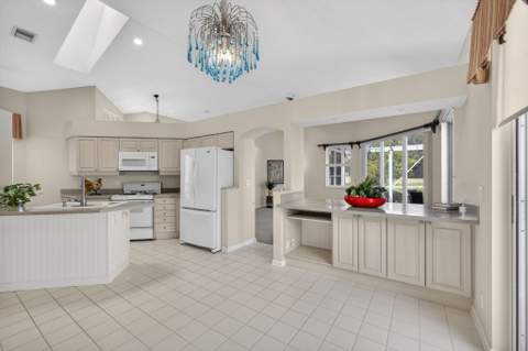 48 Via Del Corso, Palm Beach Gardens FL - photo 21 of 96