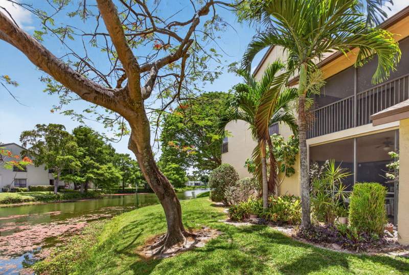 2 bedroom Condominium at 3713 Cocoplum Circle #3545, Karanda Village Iii-A Condo, Coconut Creek — photo 2