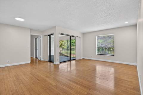 3713 Cocoplum Circle #3545, Coconut Creek FL - photo 7 of 33