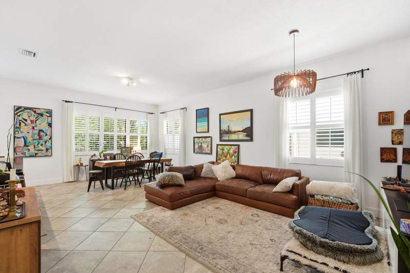 3 bedroom Single Family Residence at 3564 SW 92nd Avenue, Foxcroft Homes Phase II, Miramar — photo 3