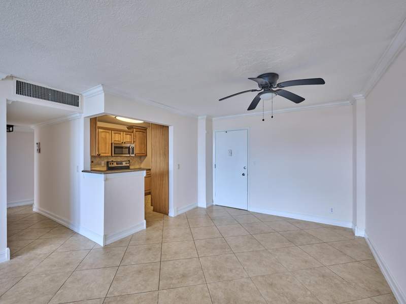 2 bedroom Condominium at 305 N Pompano Beach Boulevard #1204, Jamaica House Condominium, Pompano Beach — photo 3
