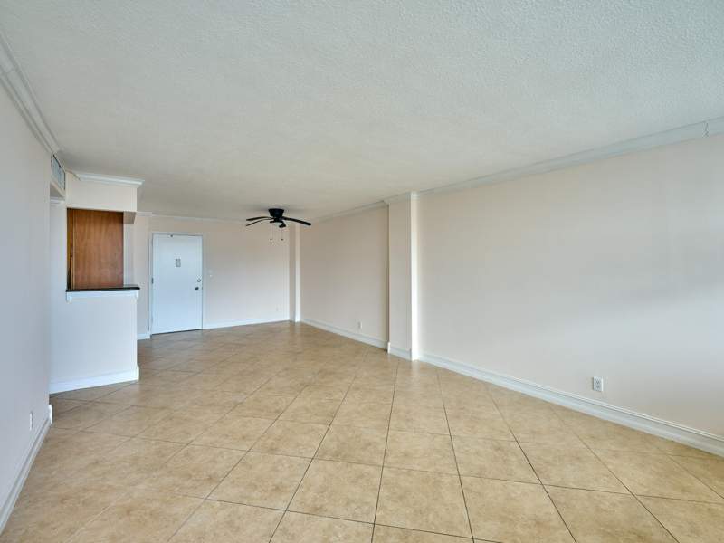 2 bedroom Condominium at 305 N Pompano Beach Boulevard #1204, Jamaica House Condominium, Pompano Beach — photo 5