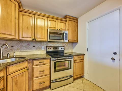 305 N Pompano Beach Boulevard #1204, Pompano Beach FL - photo 8 of 44