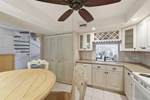 640 Tennis Club Drive #103, Fort Lauderdale FL - photo 7 of 39
