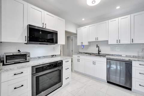 1431 S Ocean Boulevard #2, Lauderdale-By-The-Sea FL - photo 8 of 42