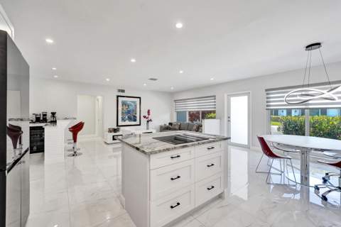 1431 S Ocean Boulevard #2, Lauderdale-By-The-Sea FL - photo 9 of 42