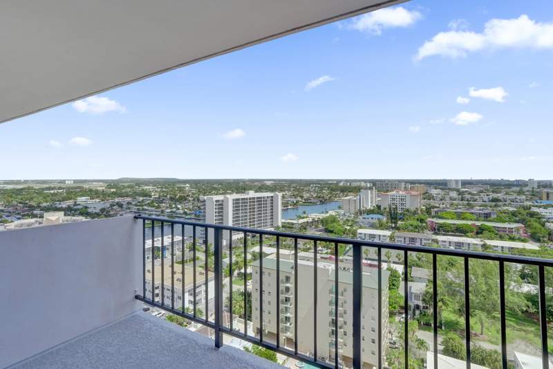 2 bedroom Condominium at 405 N Ocean Boulevard #1929, Parliament House Condo, Pompano Beach — photo 3