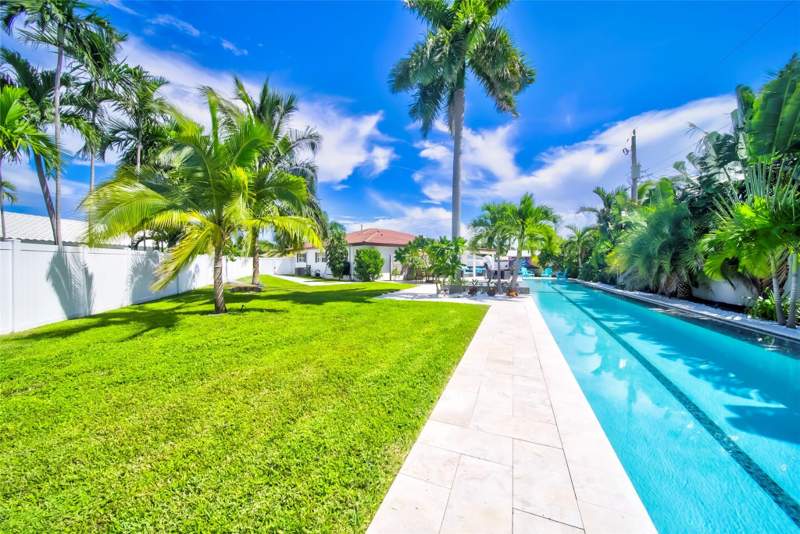4 bedroom Single Family Residence at 250 NE 27th Court, Boca Woods, Boca Raton — photo 5
