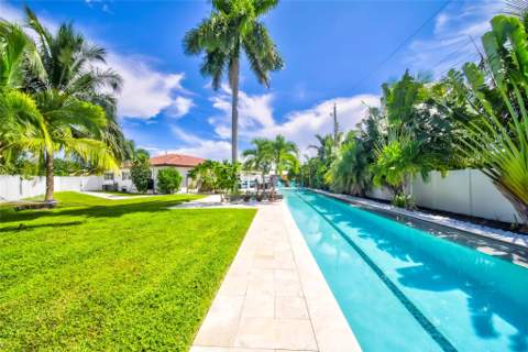 250 NE 27th Court, Boca Raton FL - photo 7 of 36