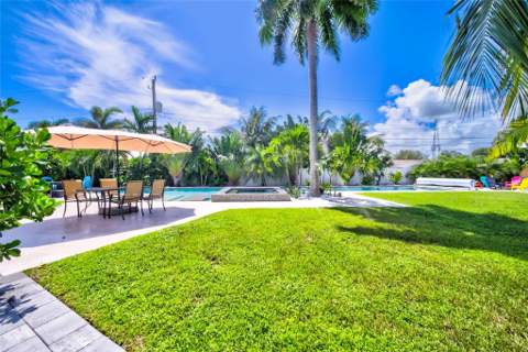 250 NE 27th Court, Boca Raton FL - photo 11 of 36