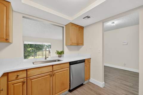 2513 S 17th Street #206, Fort Pierce FL - photo 8 of 26