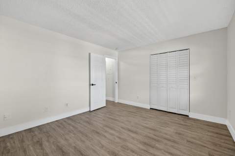 2513 S 17th Street #206, Fort Pierce FL - photo 14 of 26