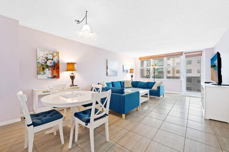 1 bedroom Condominium at 3725 S Ocean Drive #420, Sea Air Towers Condo, Hollywood — photo 4