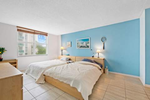 3725 S Ocean Drive #420, Hollywood FL - photo 9 of 16