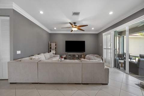 11577 Ponywalk Trail, Boynton Beach FL - photo 12 of 45