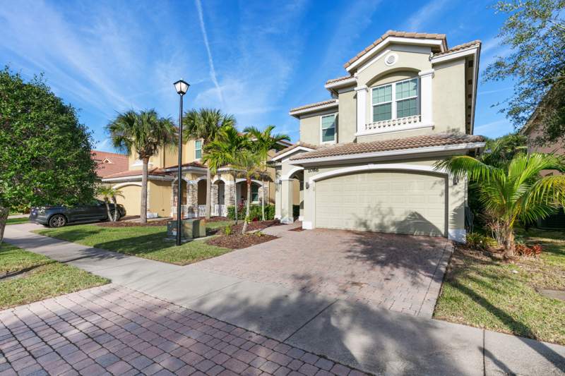 4 bedroom Single Family Residence at 1086 NW Leonardo Circle, Vizcaya Falls Plat 1, Port St. Lucie — photo 2