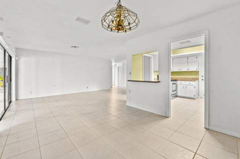 329 Knob Hill Boulevard, Boca Raton FL - photo 15 of 36