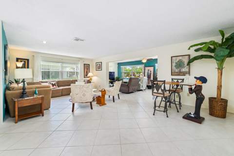 6303 Silver Moon Lane, Greenacres FL - photo 6 of 47