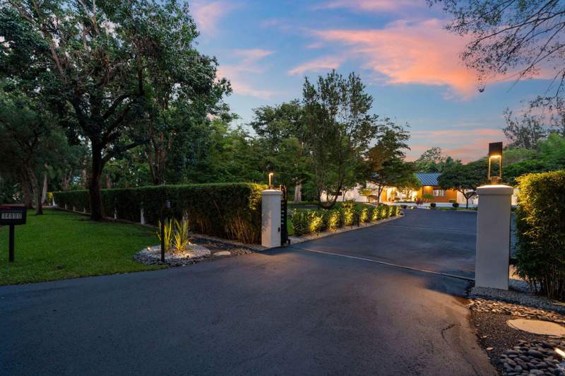 5 bedroom Single Family Residence at 14800 Marvin Lane, Sunshine Ranches, Southwest Ranches — photo 3