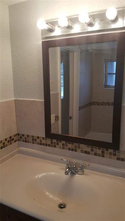 180 NE 12th Avenue #17a, Hallandale Beach FL - photo 13 of 19