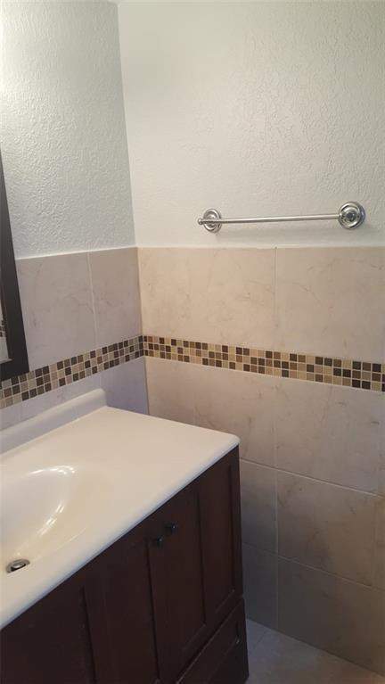 180 NE 12th Avenue #17a, Hallandale Beach FL - photo 14 of 19