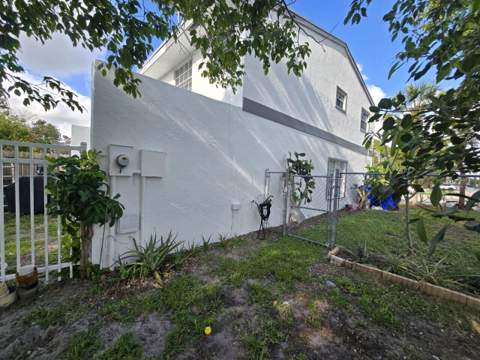 7900 SW 7th Place, North Lauderdale FL - photo 15 of 21