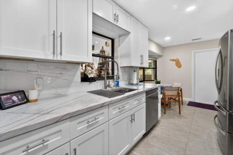 1911 SE Dock Street, Port St. Lucie FL - photo 16 of 37