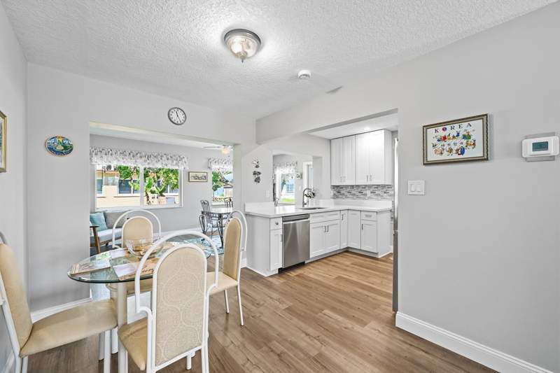 2 bedroom Single Family Residence at 5711 NW 84th Terrace, Mainlands Of Tamarac Lakes, Tamarac — photo 5
