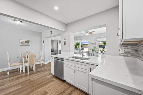5711 NW 84th Terrace, Tamarac FL - photo 10 of 14