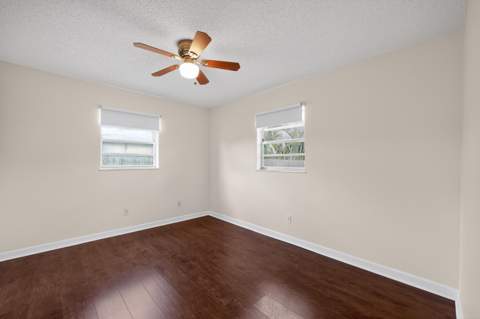 549 SE Marydale Terrace, Port St. Lucie FL - photo 13 of 30
