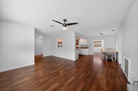 549 SE Marydale Terrace, Port St. Lucie FL - photo 11 of 30