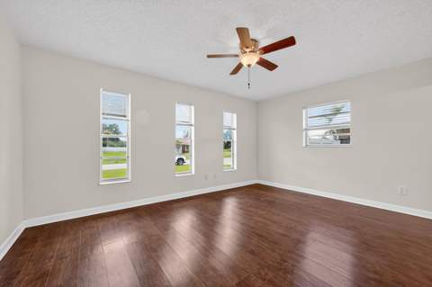 549 SE Marydale Terrace, Port St. Lucie FL - photo 14 of 30