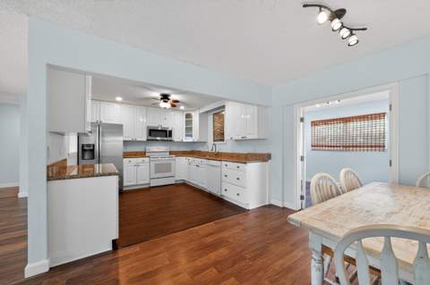549 SE Marydale Terrace, Port St. Lucie FL - photo 9 of 30