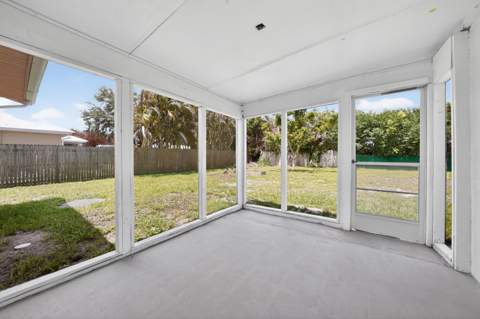 549 SE Marydale Terrace, Port St. Lucie FL - photo 24 of 30