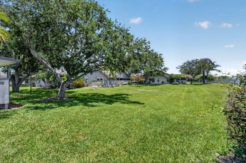 2 bedroom Villa at 3911 NW Cinnamon Tree Circle, Cinnamon Tree, Jensen Beach — photo 4