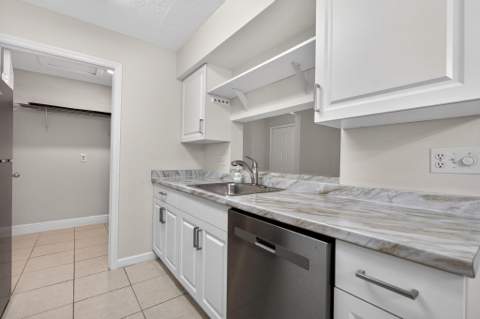 3911 NW Cinnamon Tree Circle, Jensen Beach FL - photo 23 of 42
