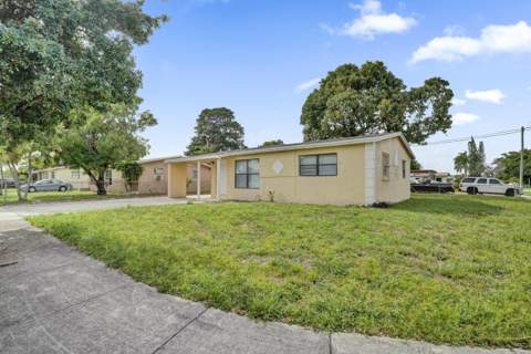 2901 NW 21st Street, Fort Lauderdale FL - photo 6 of 36