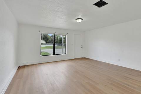 2901 NW 21st Street, Fort Lauderdale FL - photo 9 of 36
