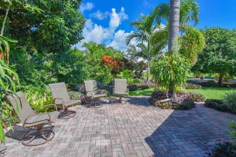 437 French Royale Circle, Atlantis FL - photo 6 of 40