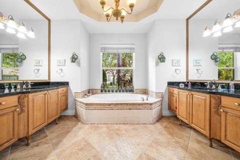 6990 Cypress Cove Circle, Jupiter FL - photo 14 of 29
