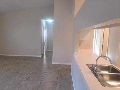 2838 Stoneway Lane, Fort Pierce FL - photo 16 of 56