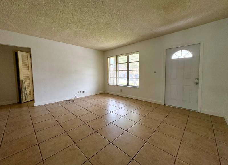 2 bedroom Single Family Residence at 4603 NW 49th Street, Mainlands Of Tamarac Lakes, Tamarac — photo 4